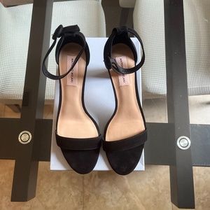 Black Ankle Strap Heels Size 10M